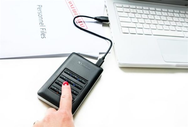 2,5" HDD (merevlemez), 1TB, USB 3.1, jelszavas titkosítás, VERBATIM "Secure Portable", fekete - Image 4